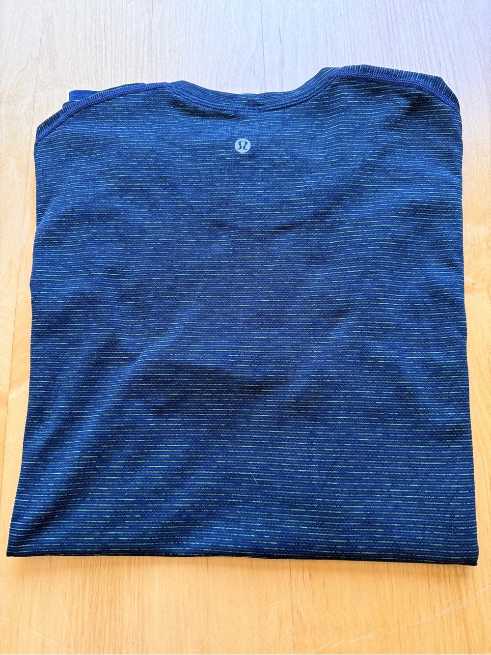 Lululemon Metal Vent Tech T Shirt Mens Large Blue Striped Athletic Workout Tee